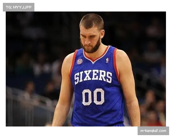 业余联赛趋势:全美高中联赛模仿NBA高位防守成风,引发关于青少年伤病隐患讨论